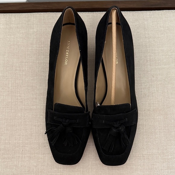 Ann Taylor Shoes - Ann Taylor Black Tassel Loafers